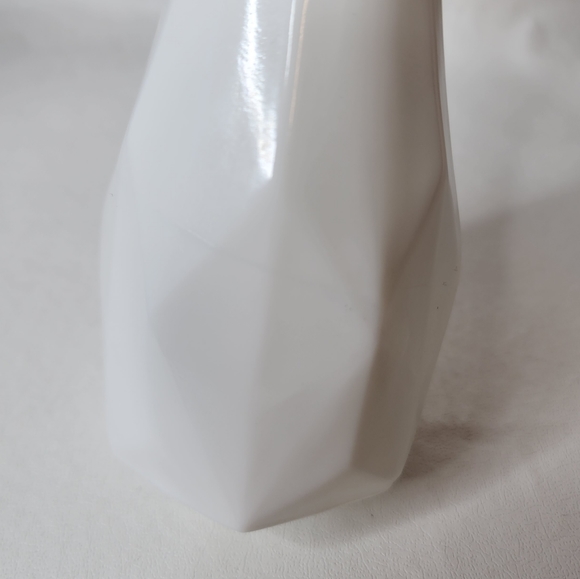 Vintage Vase E O Brody Co USA White Milk Glass Flower Bud Holder 8.5" Tall - Picture 12 of 16
